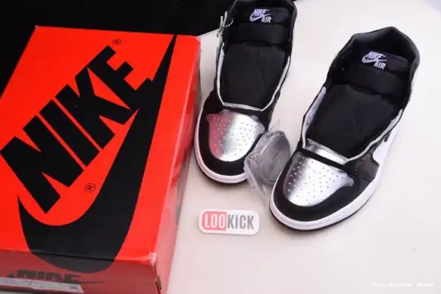Rep LUCY OG HIGH CD0461-001 SILVER JORDAN WMNS TOE AIR 1 0522